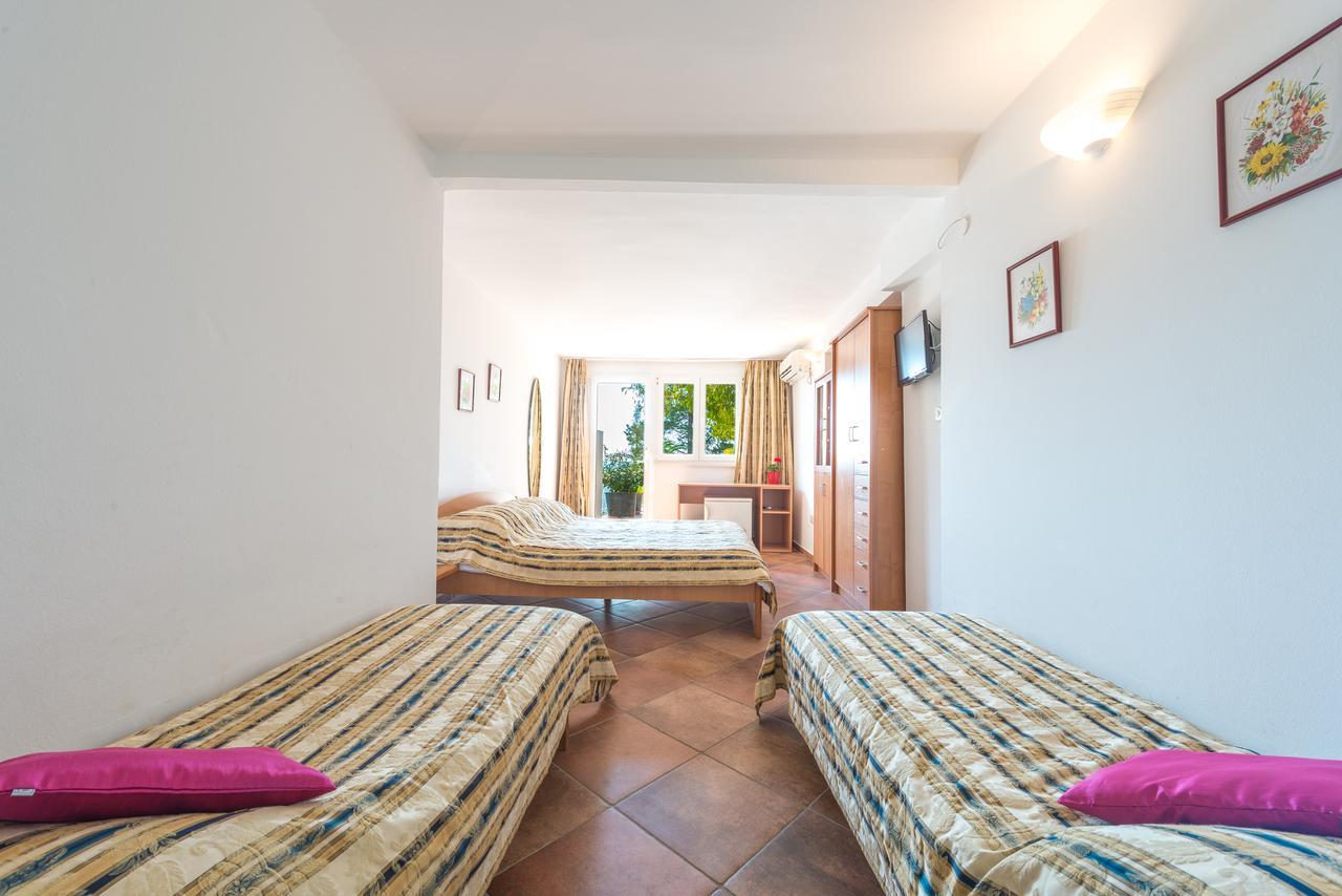 Villa Carmen Rooms & Apartments Mlini Kültér fotó